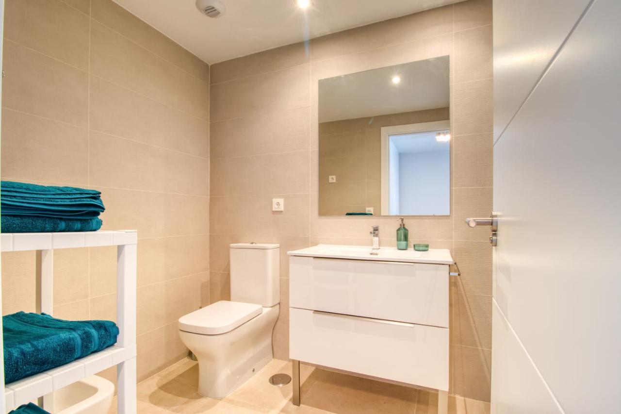 كاساريس Newly Constructed 2 Bed Apartment With Sea Views المظهر الخارجي الصورة