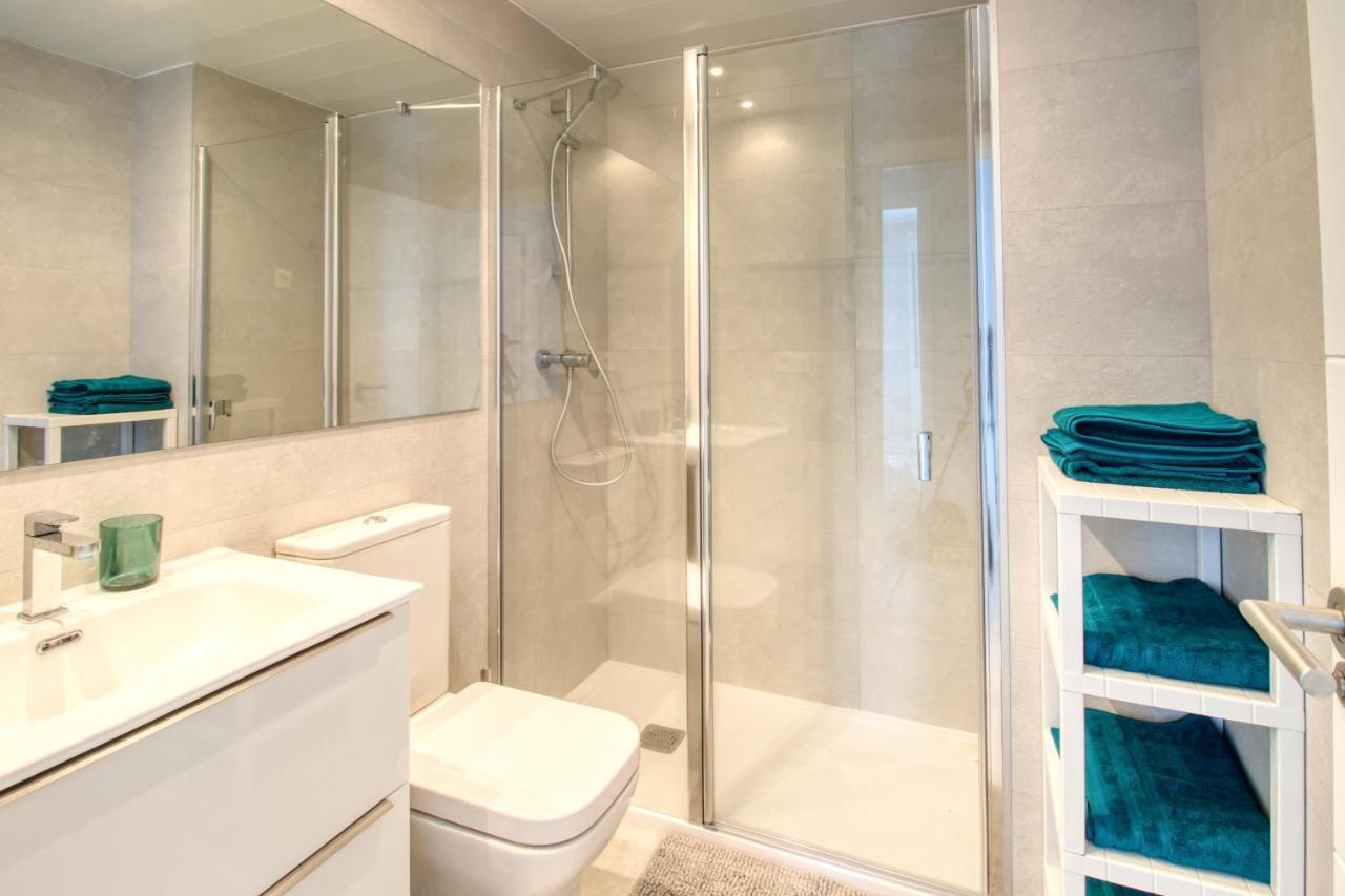كاساريس Newly Constructed 2 Bed Apartment With Sea Views المظهر الخارجي الصورة