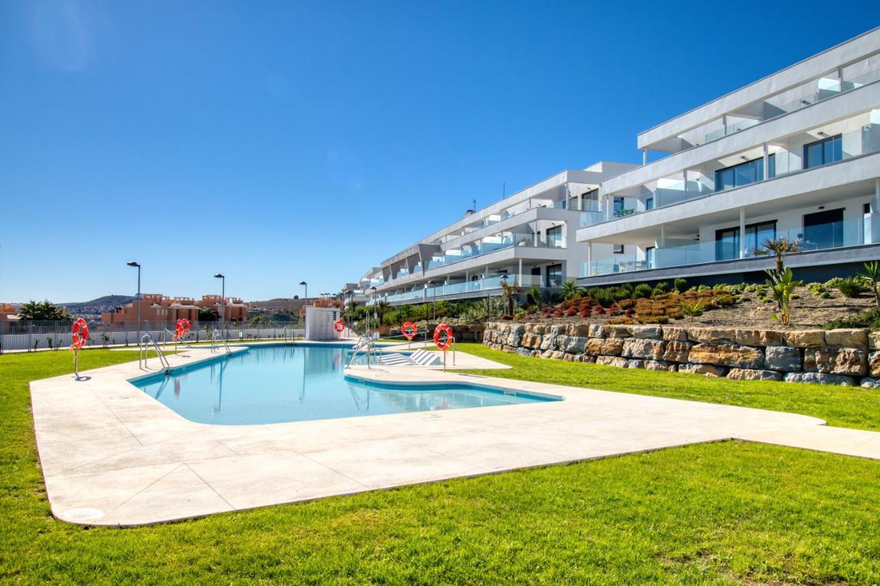 كاساريس Newly Constructed 2 Bed Apartment With Sea Views المظهر الخارجي الصورة
